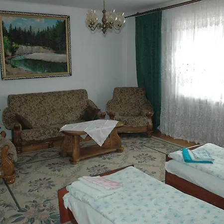 Sadiba U Erika * Rakhiv